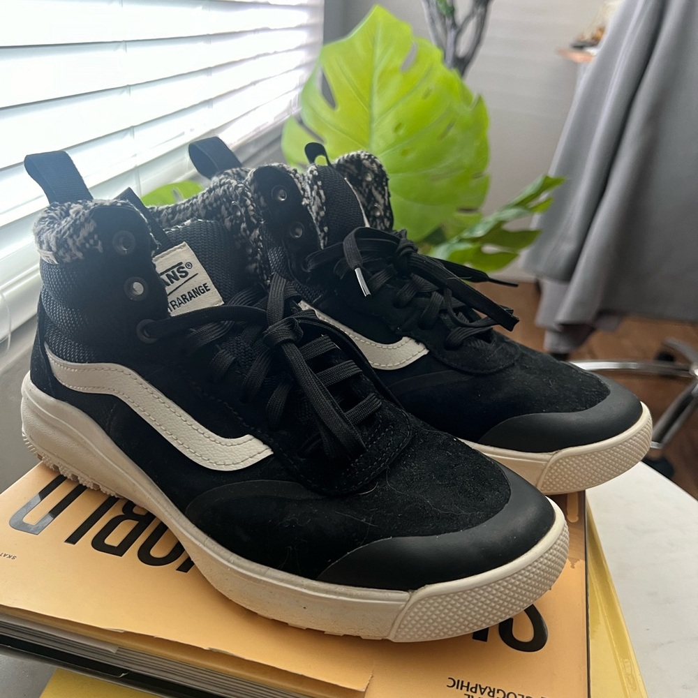 Vans UltraRange Exo Hi MTE-1 Boot - Women's